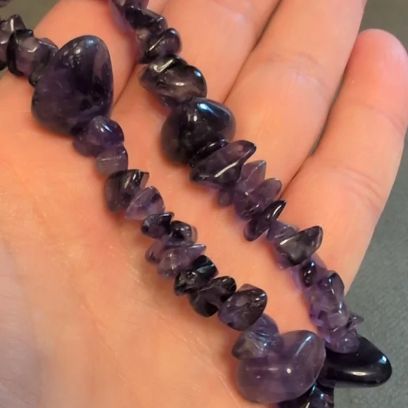 Elegant Handmade Genuine Amethyst Necklace - Picture 6 of 7
